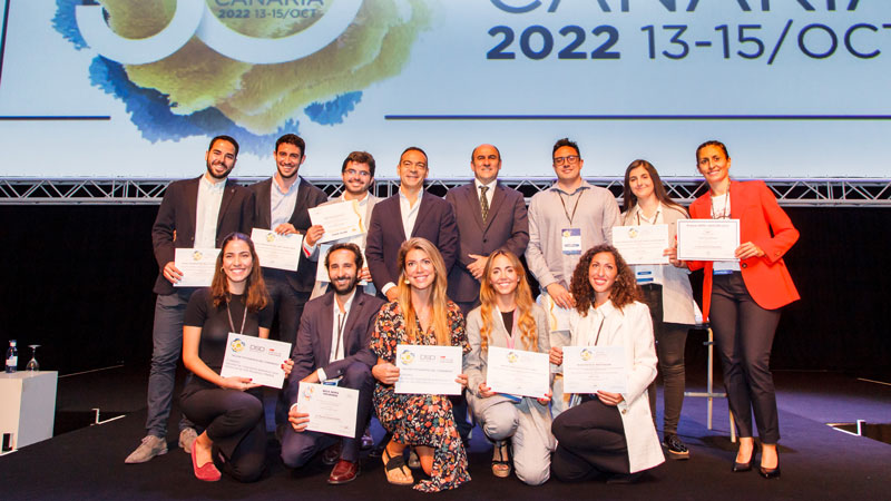Ganadores de los premios clínicos, de investigación y de acción social.