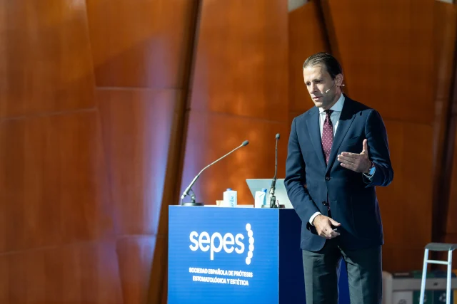 01 SEPES ESTÉTICA Y FUNCIÓN EN LA ODONTOLOGÍA DIGITAL-016