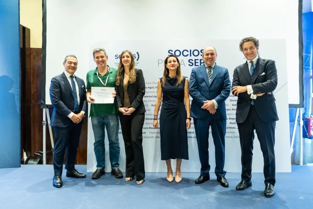 16 SOCIOS DE PLATA-014