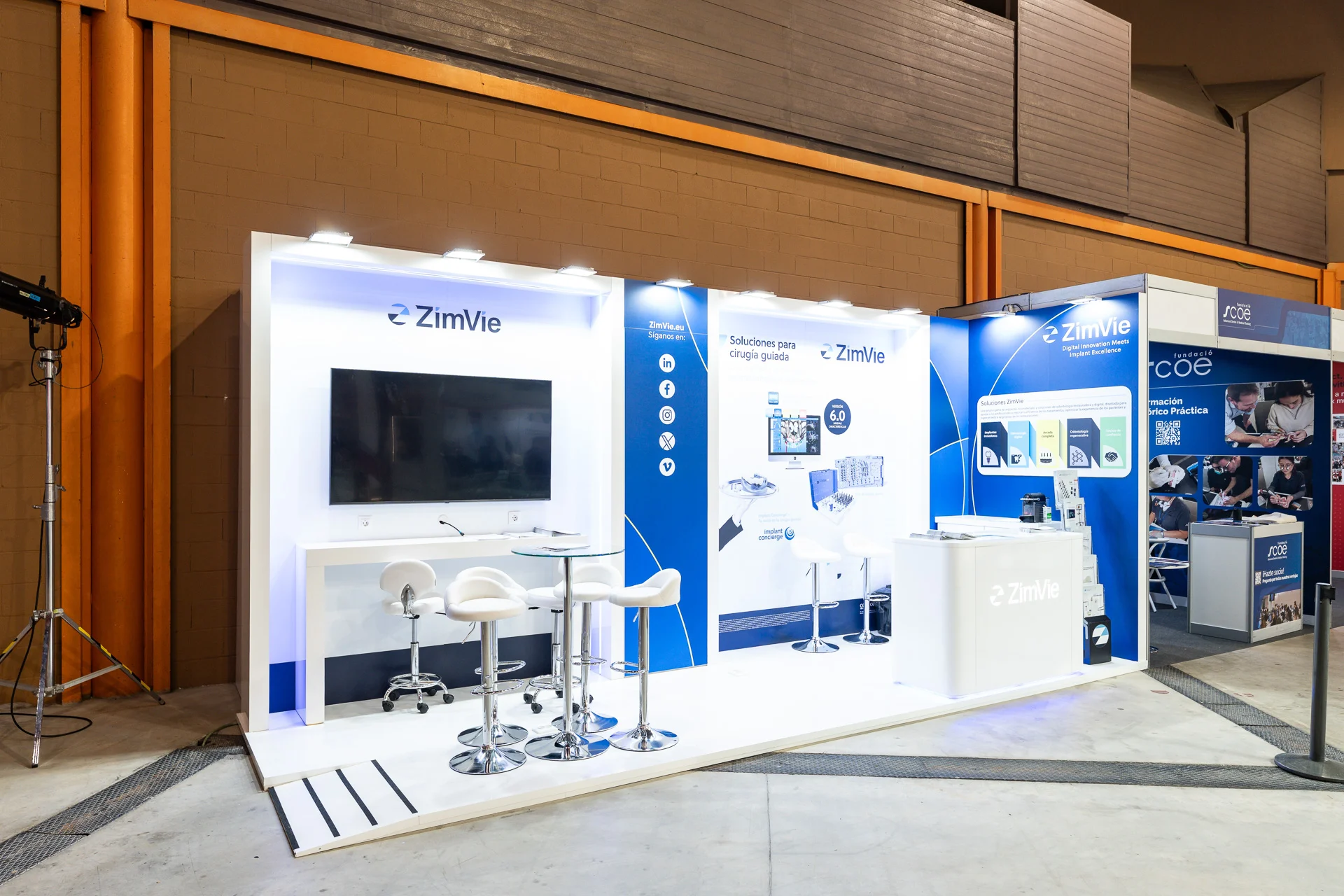 Zona expositiva de ExpoSEPES durante el Congreso SEPES Málaga 2026