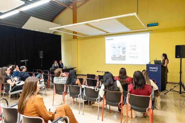 14 COMUNICACIONES ORALES-069
