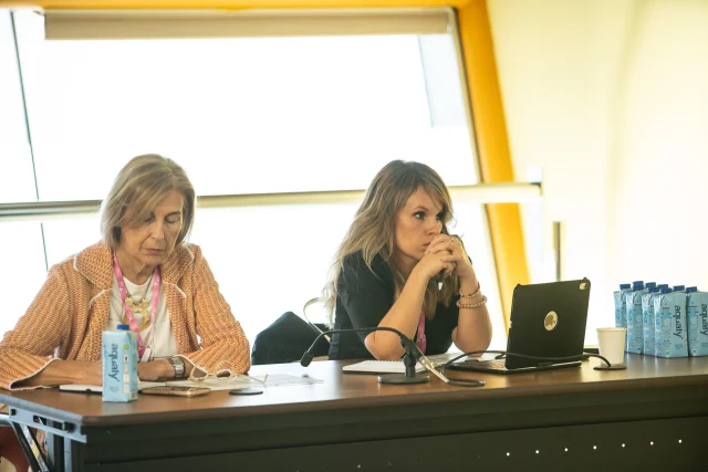 14 COMUNICACIONES ORALES-012