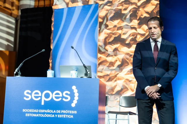 01 SEPES ESTÉTICA Y FUNCIÓN EN LA ODONTOLOGÍA DIGITAL-012